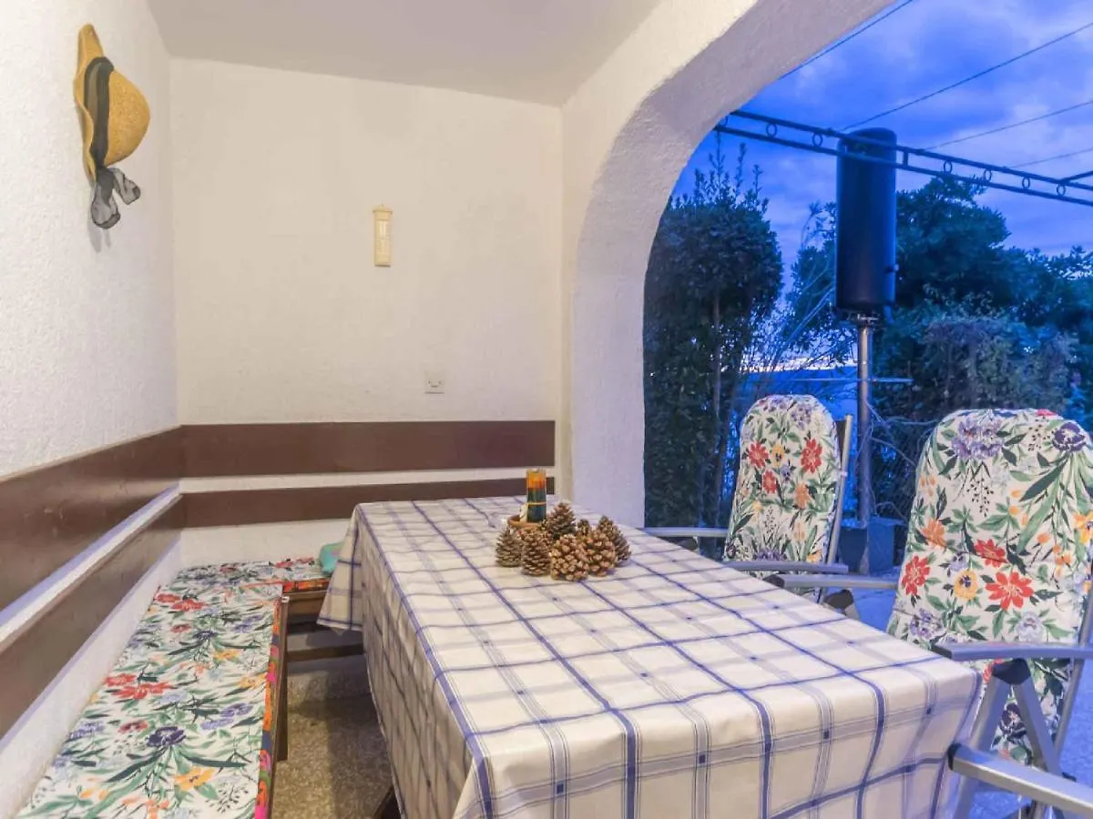 Apartment In Njivice/Insel Krk 33584 克罗地亚